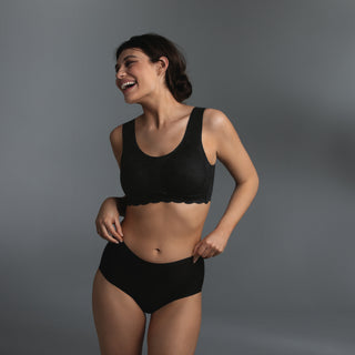 Anita-Essential-Lace-Padded-Cup-Bralette-Black-5400001-Lifestyle
