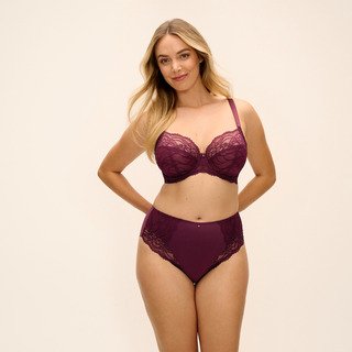 Model wearing Fantasie Cesile underwired side support bra and full brief in Bordeaux, front view
