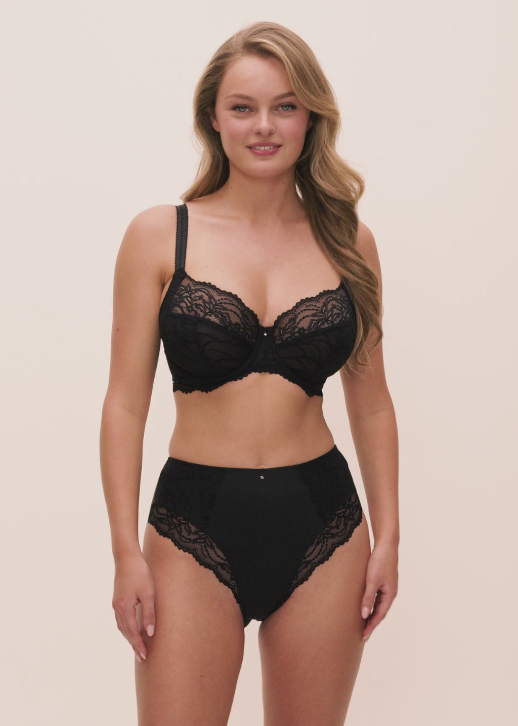 Fantasie-Lingerie-Cesile-Side-Support-Bra-Black-FL103601BLK-Full-Brief-FL103651BLK-Video