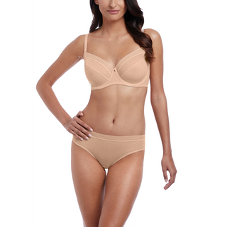 https://www.poinsettiastyle.co.uk/cdn/shop/products/Wacoal-Lingerie-Aphrodite-Powder-Full-Cup-Bra-WE140001POR-Brief-WE140005POR_313c53cb-4412-4a41-b1af-c328b63921be.png?v=1633793856&width=320